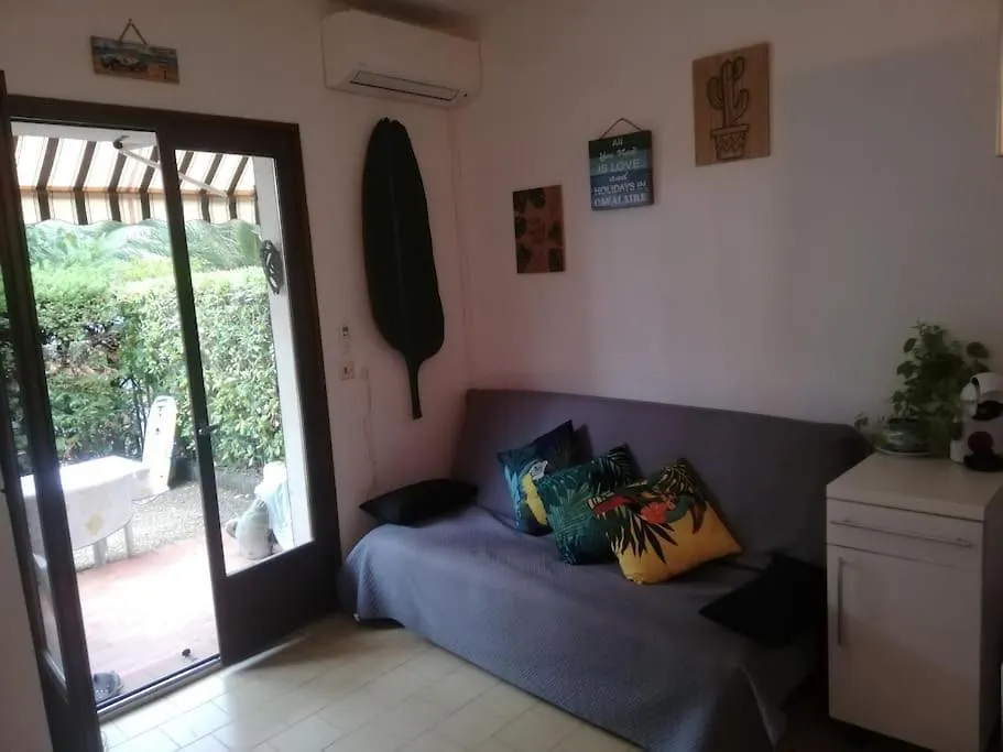 Location Dans Residence Calme, Proche Mer Cavalaire-sur-Mer Apartment